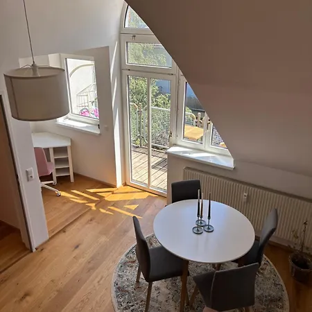 Loft With Balcony In Appartement *